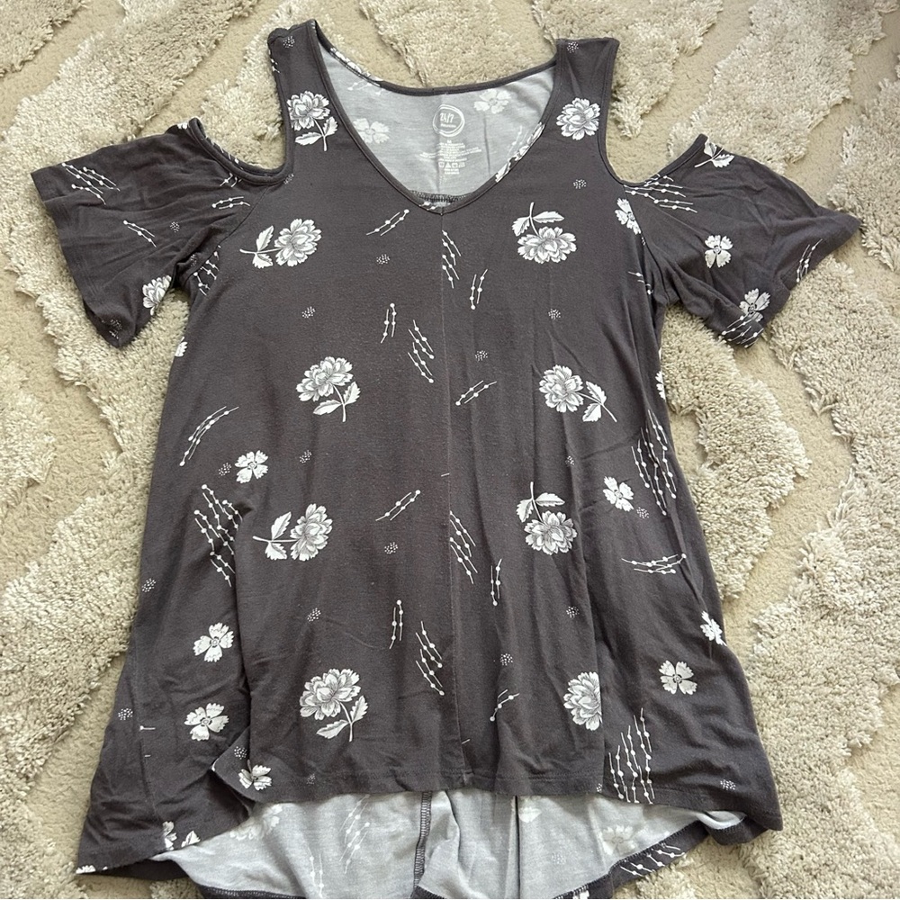 Maurices Gray Floral Cold Shoulder Top
